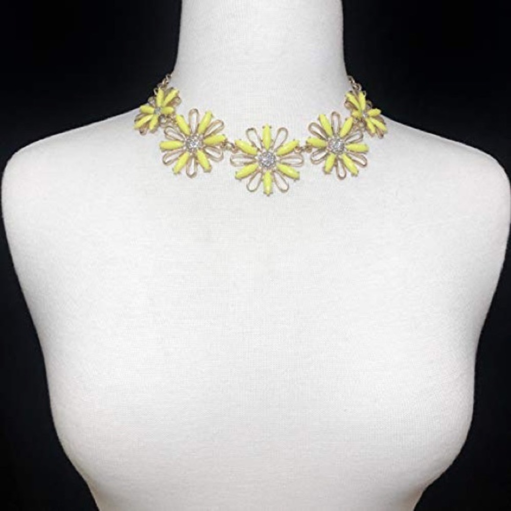 Yellow Daisy Rhinestone Statement Necklace Set - Picture 3 of 3